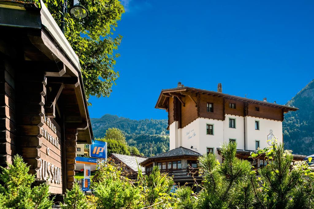 Hotel Beau Site Brusson Exterior photo